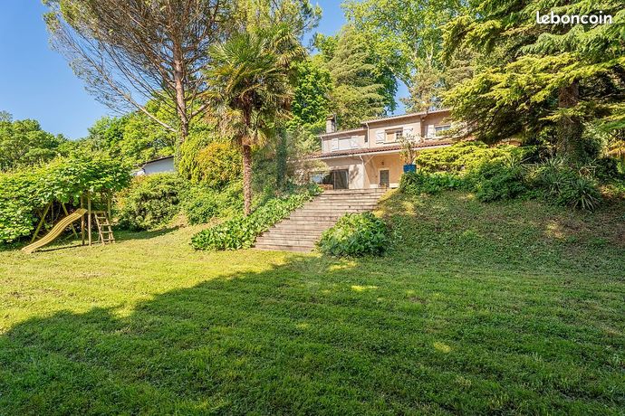Maison 7 pièces 230 m² — 5