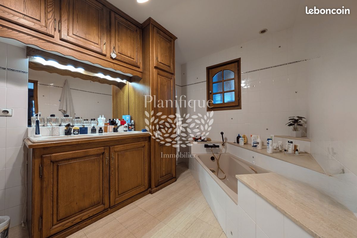 Villa 10 pièces 469 m² (image 8)