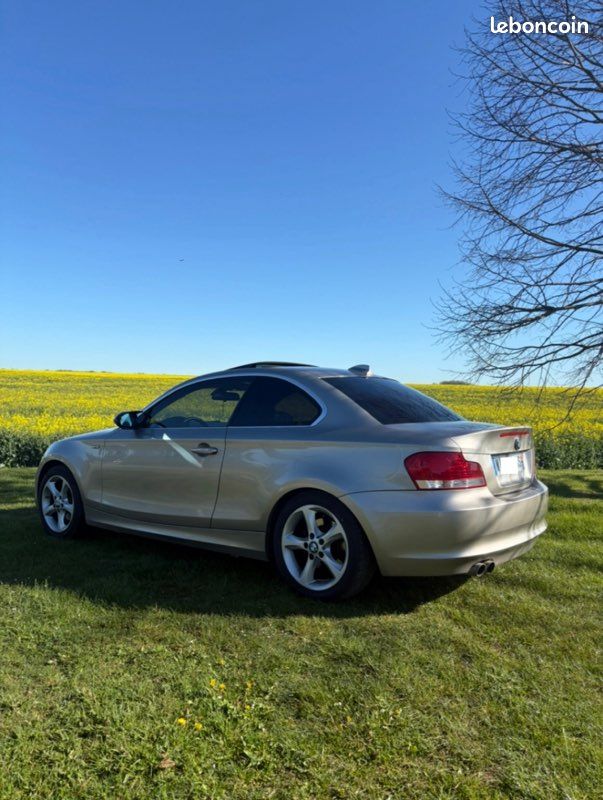 BMW 128i E82 (image 1)