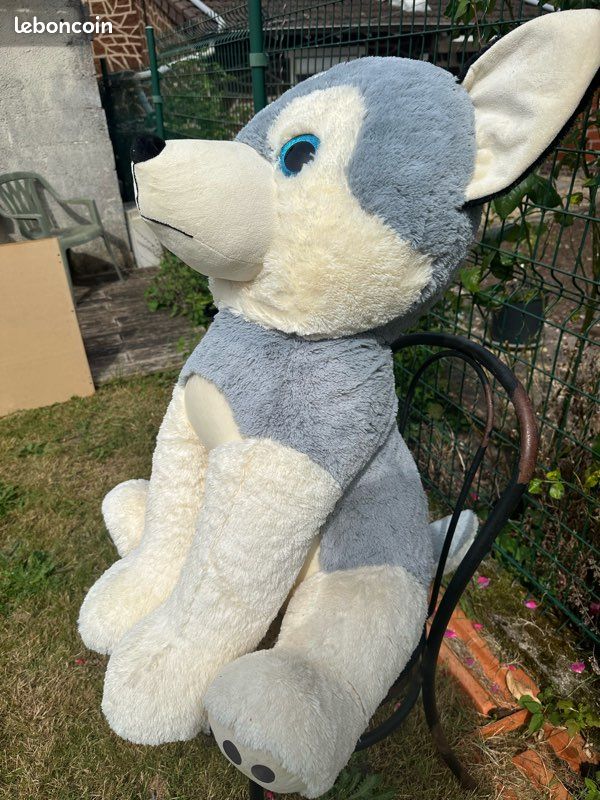 Peluche géante chien type husky Jeux Jouets