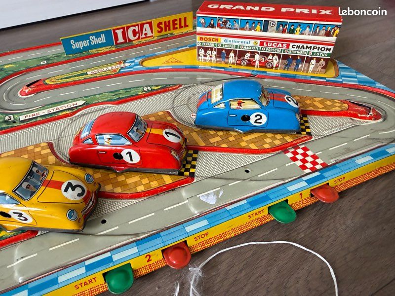 Lego Minifigures - Voitures de course de F1 à collectionner - LEGO