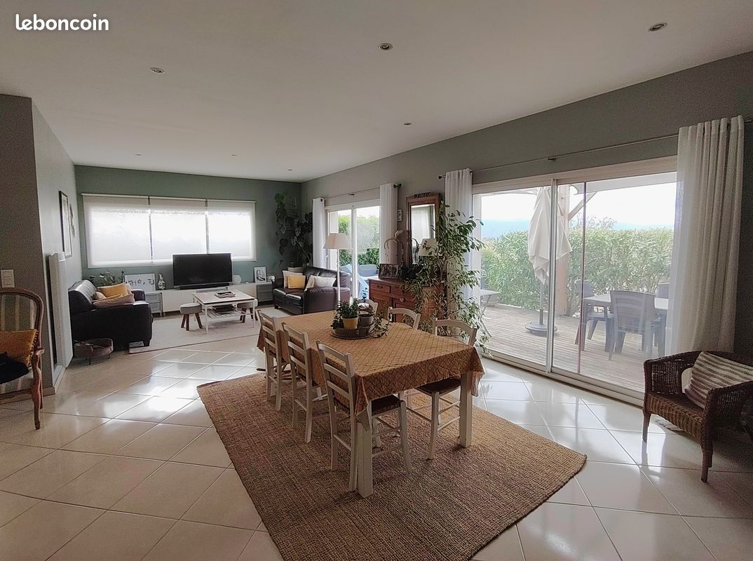 Maison 7 pièces 172 m² · à Castres · 172 m² · 425 000 €