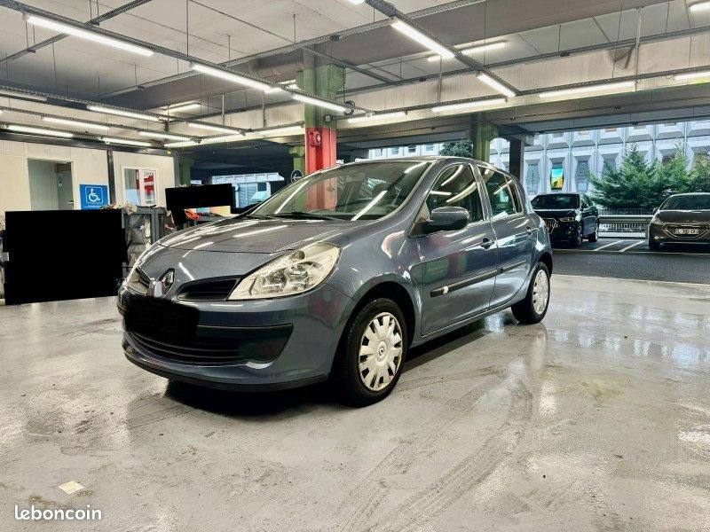 Renault CLIO III 1.5 DCI 85CH EXTRÊME CLAIRE QUICKSHIFT 5P ATOMATIQUE (image 1)