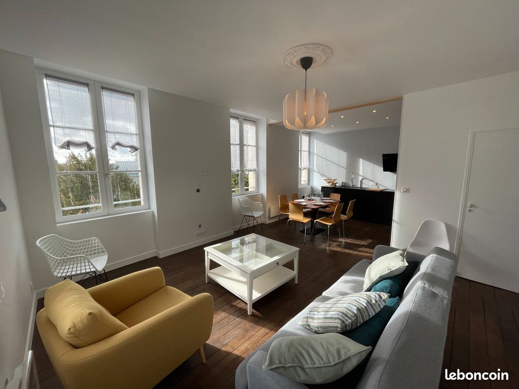 Appartement 4 pièces 83 m² · à Poitiers · 83 m² · 1 210 €