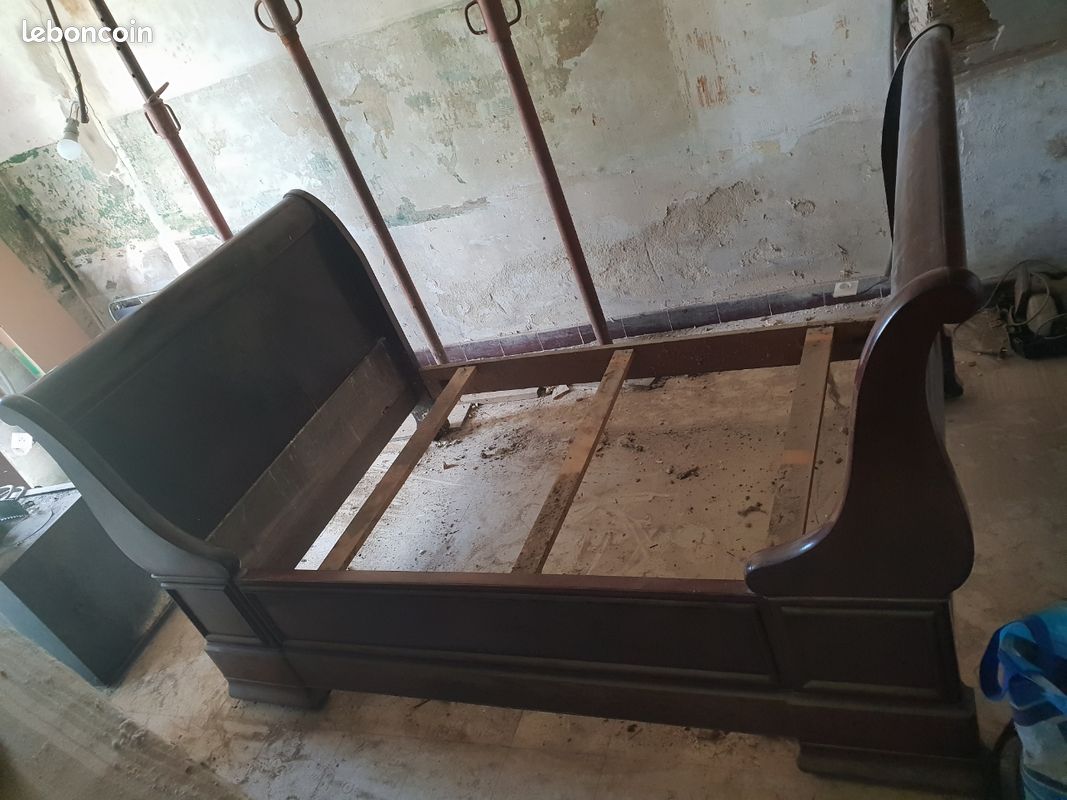 Lit d'époque du 19 ème siècle en acajou (image 2)