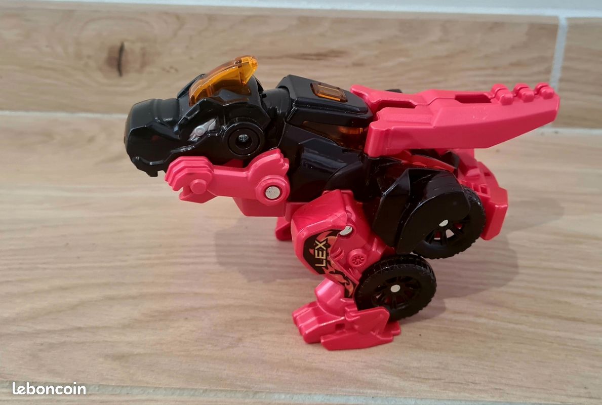 Robot transformers voiture dinosaure (image 1)