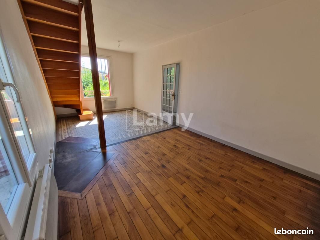 Maison 4 pièces 74 m² · à Véron · 74 m² · 850 €/mois
