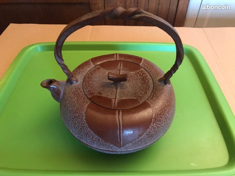 Théière japonaise en fonte Testu Kyusu Kambin (image 1)