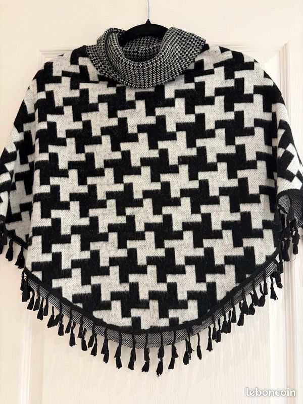 Poncho motif damier (image 3)