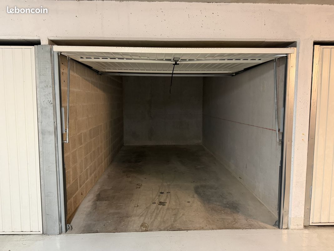 Parking 15 m² · à La Ciotat · 15 m² · 150 €/mois