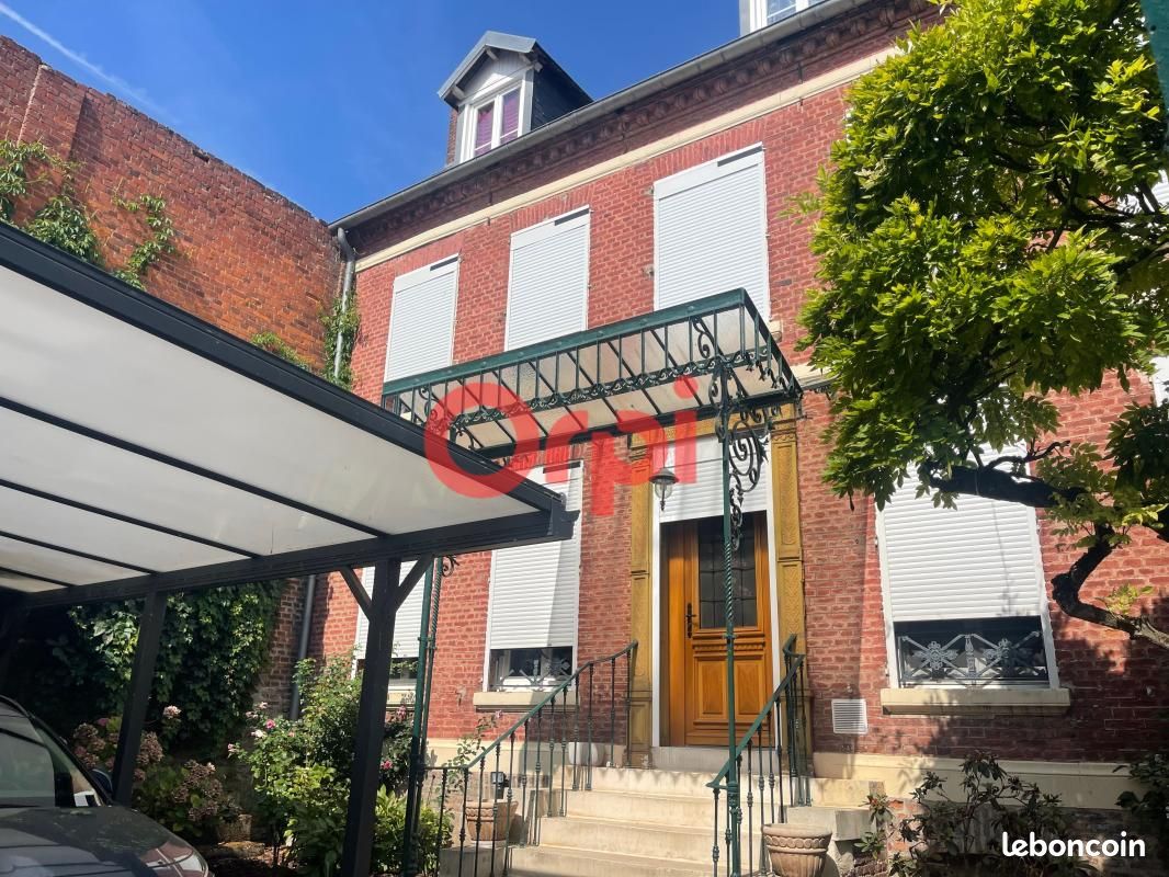 Maison 7 pièces 235 m² · à Péronne · 235 m² · 399 900 €