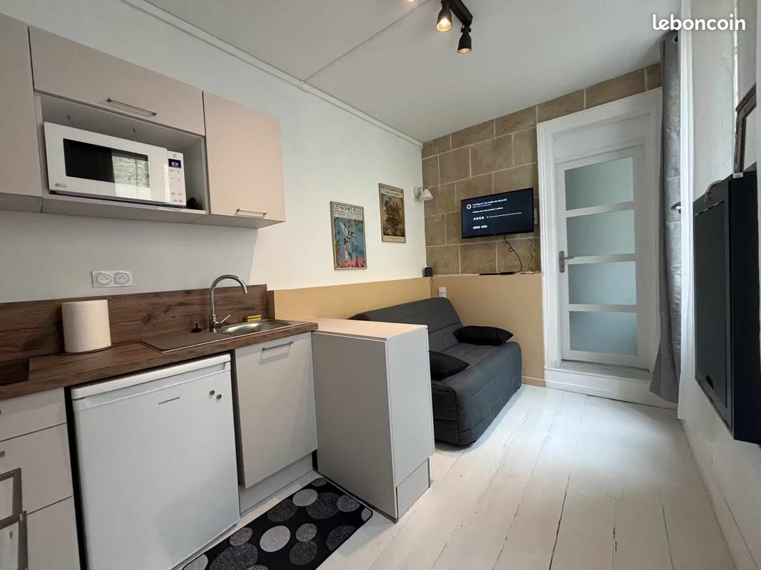 Appartement 1 pièce 15 m² · à Rochefort · 15 m² · 500 €/mois