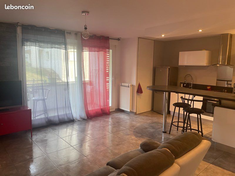 Appartement 3 pièces 59 m² · à Saint-Priest-en-Jarez · 59 m² · 800 €