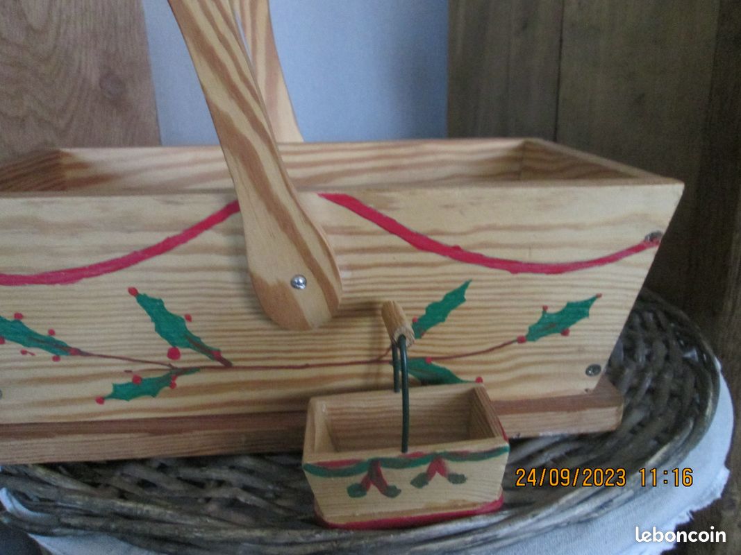 Panier en bois avec anse et 1 petit panier (image 1)