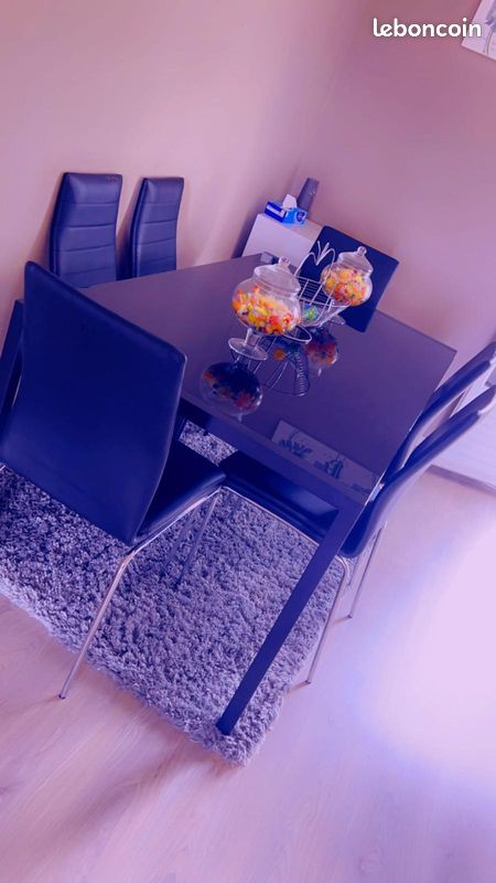 Table en verre (image 2)
