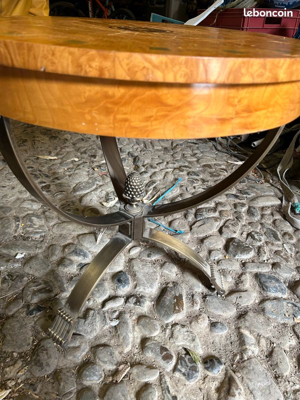 Table ronde (image 1)