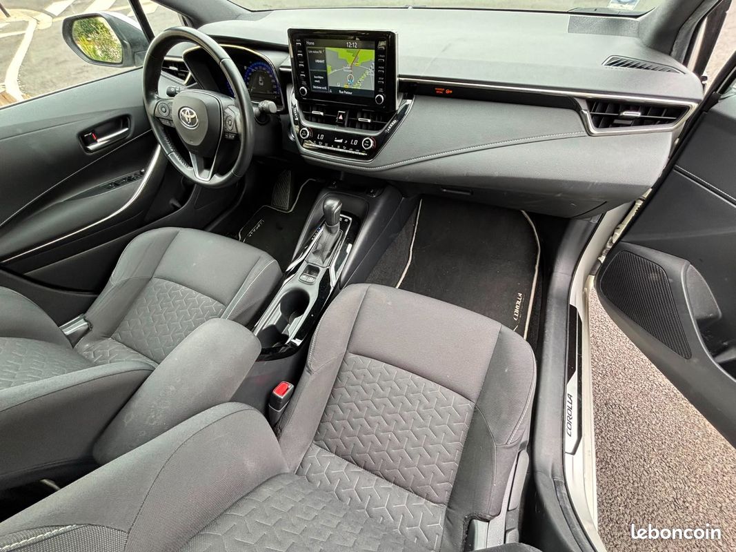 TOYOTA COROLLA TOURING SPORTS HYBRIDE MY21 122h Dynamic (image 17)
