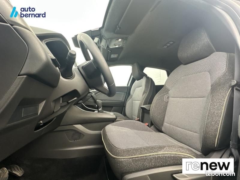 Renault Captur 1.6 E-Tech full hybrid 145ch Techno (image 9)