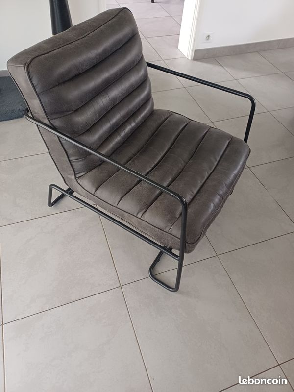 Fauteuil design acier (image 3)
