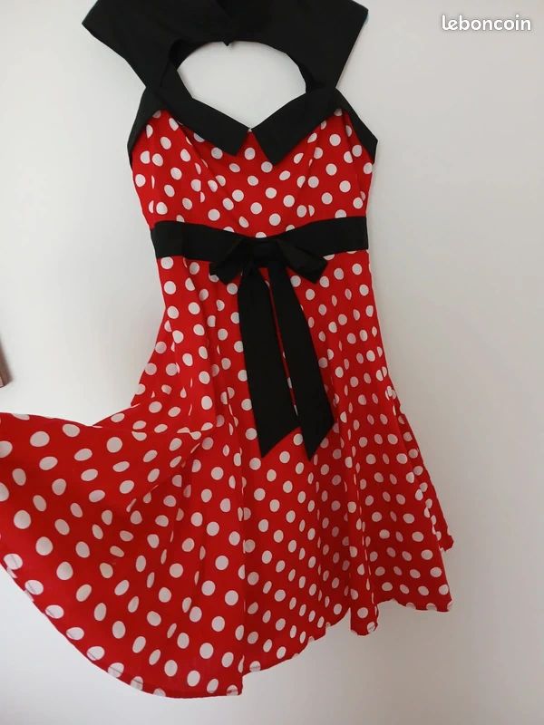 Robe Lydia Taille M - Rouge Et Blanc à Volants - NEUVE Avec étiquettes