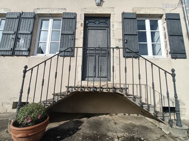 Maison 7 pièces 217 m²