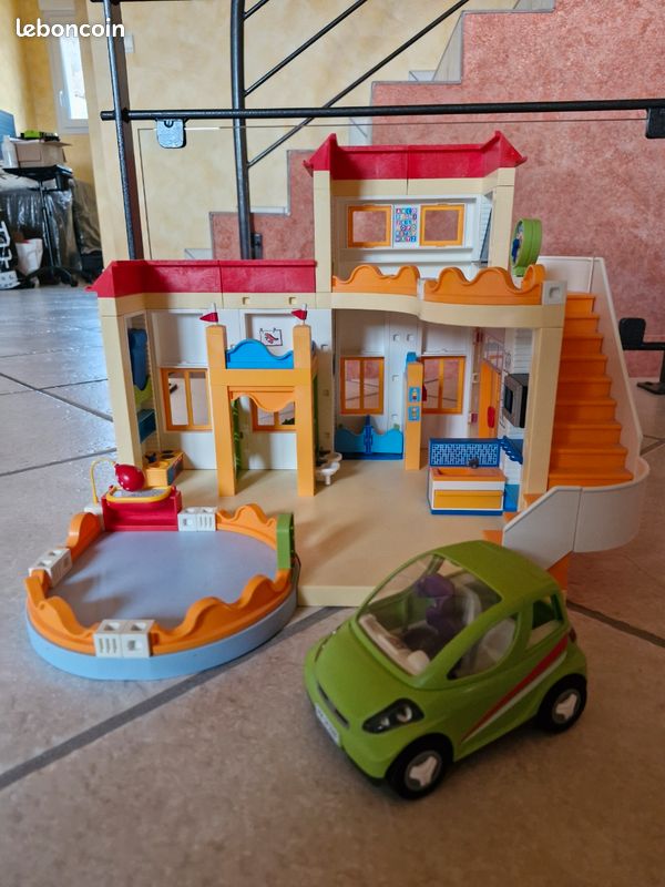 Playmobil garderie + crèche + voiture de ville (image 2)