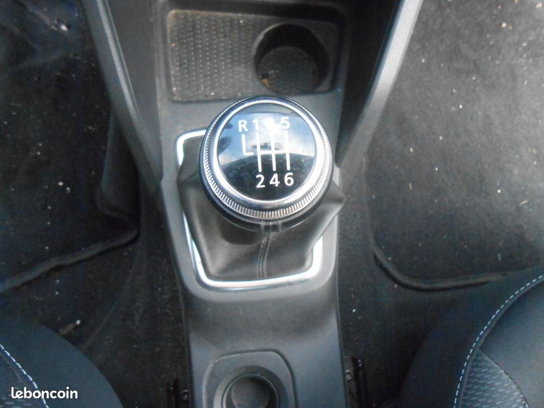 DACIA DUSTER Blue dCi 115 4x2 Confort (image 26)