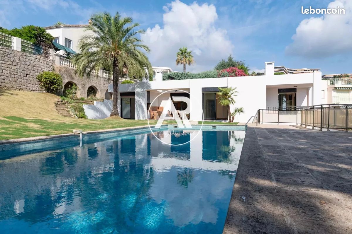 Maison 6 pièces 301 m² · à Nice · 301 m² · 1 690 000 €