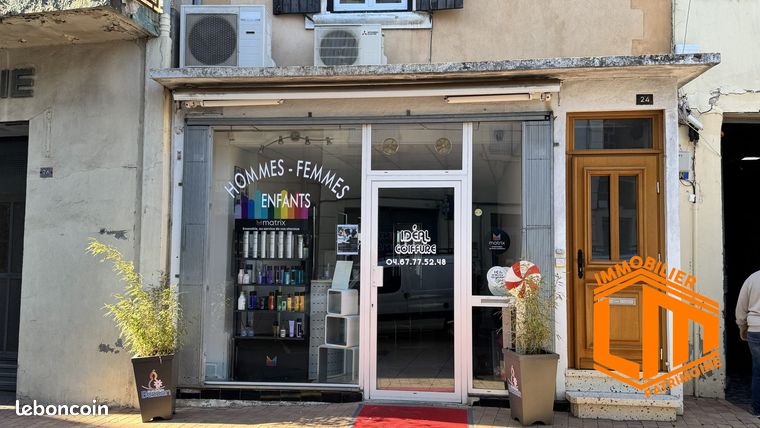Immeuble 40 m² Bessan
