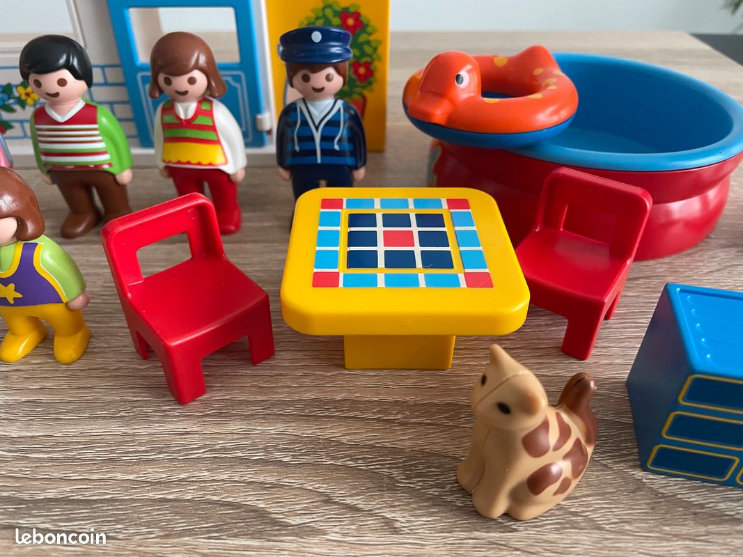 Lot De Playmobil Vrac - Maison, Commissariat, Piscine, Bateau, Voiture, Quad