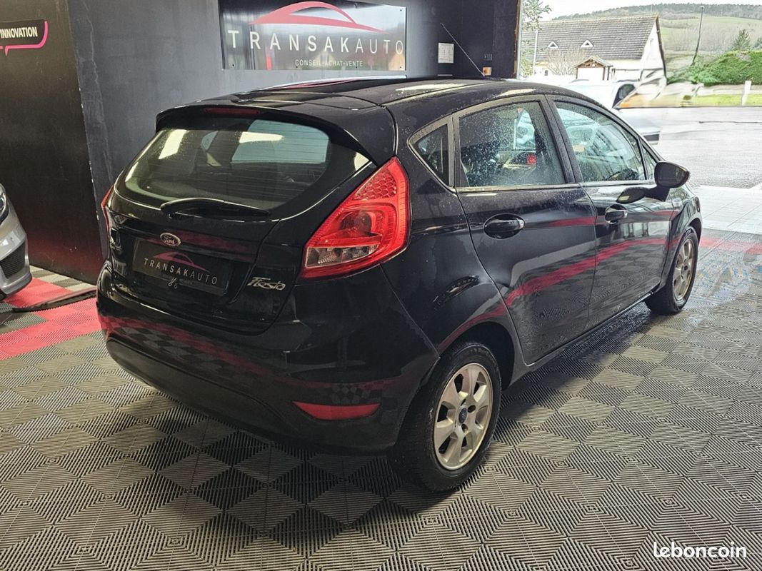 ford-fiesta-1-6-tdci-95-fap-econetic-voitures