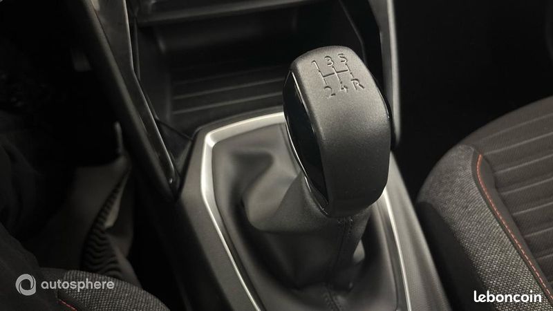 Peugeot 208 1.2 PureTech 75ch S&S Active Pack (image 29)