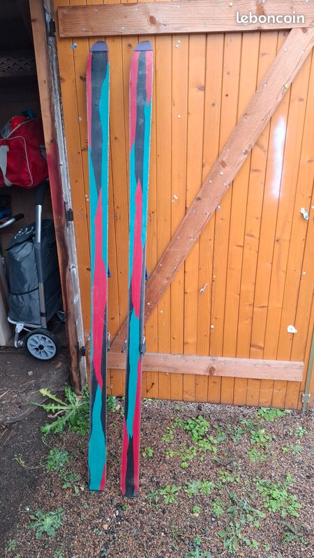 Ski (image 2)