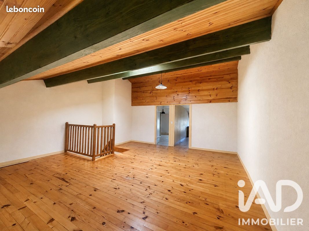 Maison 7 pièces 160 m² · à Cours · 160 m² · 69 000 €
