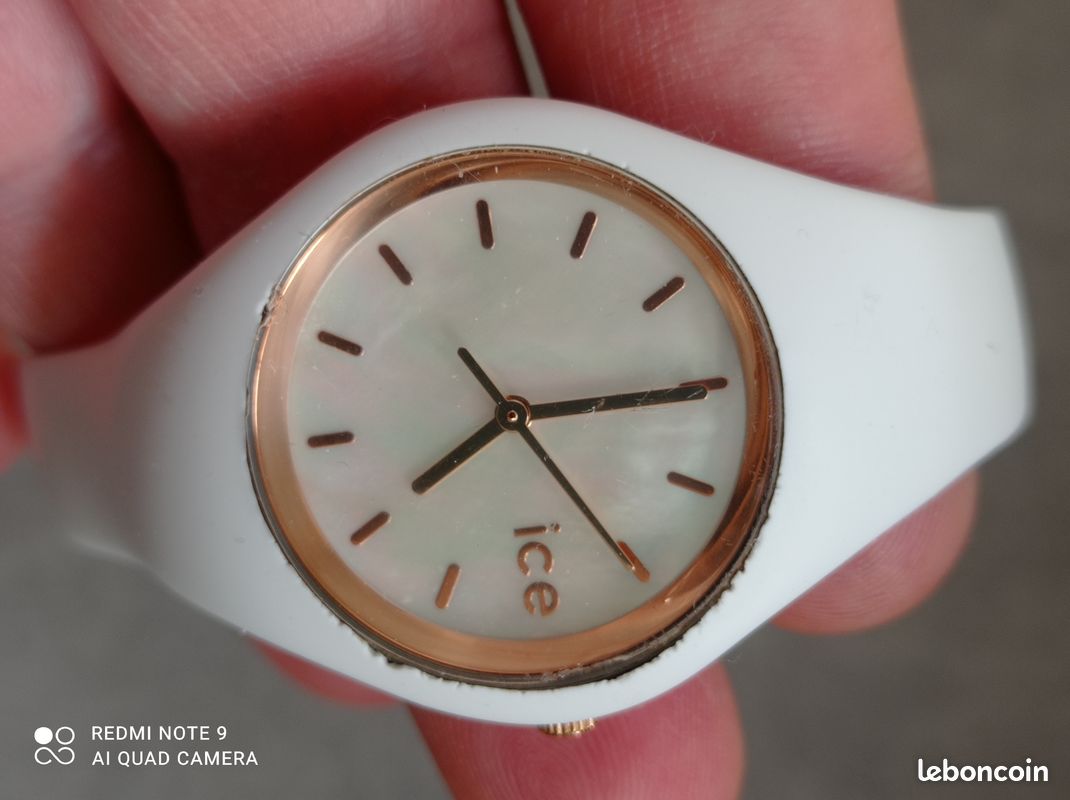 Ice-Watch ICE Steel White Pastel – Montre Blanche Élégante Femme Bracelet Silicone Medium, Style Moderne Et Robuste