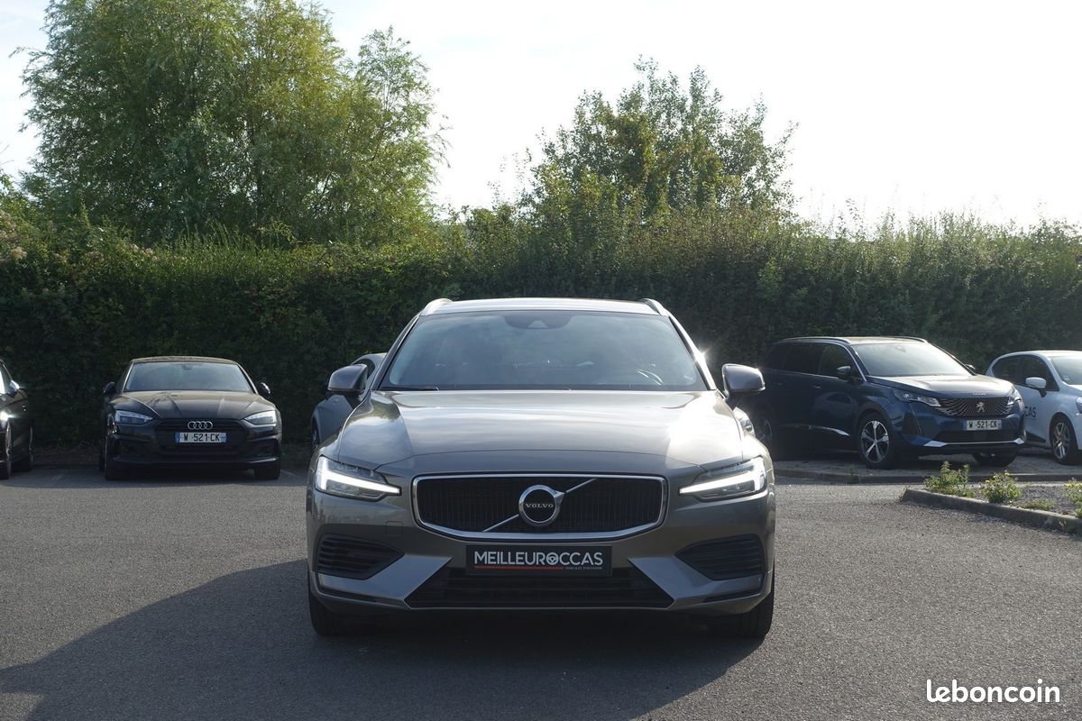 V60 T6 Awd Momentum Hybride Rechargeable Geartronic Phev 340ch Semi-cuir/Gps Europe/Carplay/Hayon électrique/Full LED/Régulateur/1*Main/Garantie 12 mois (image 2)