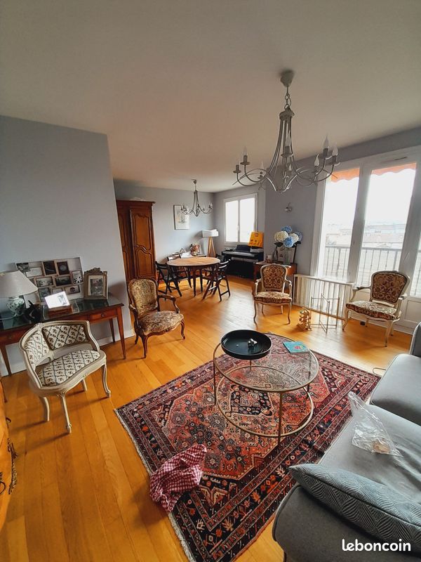 Appartement 4 pièces 101 m² · à Limoges · 101 m² · 990 €/mois
