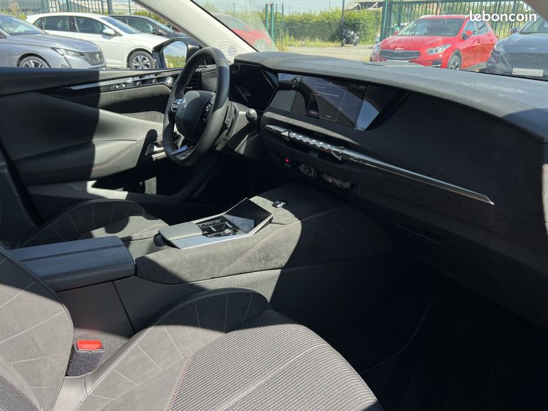 Ds DS 4 1.2 130 CH PERFORMANCE LINE + EAT8 / CAMERA / CARPLAY SANS FIL (image 6)