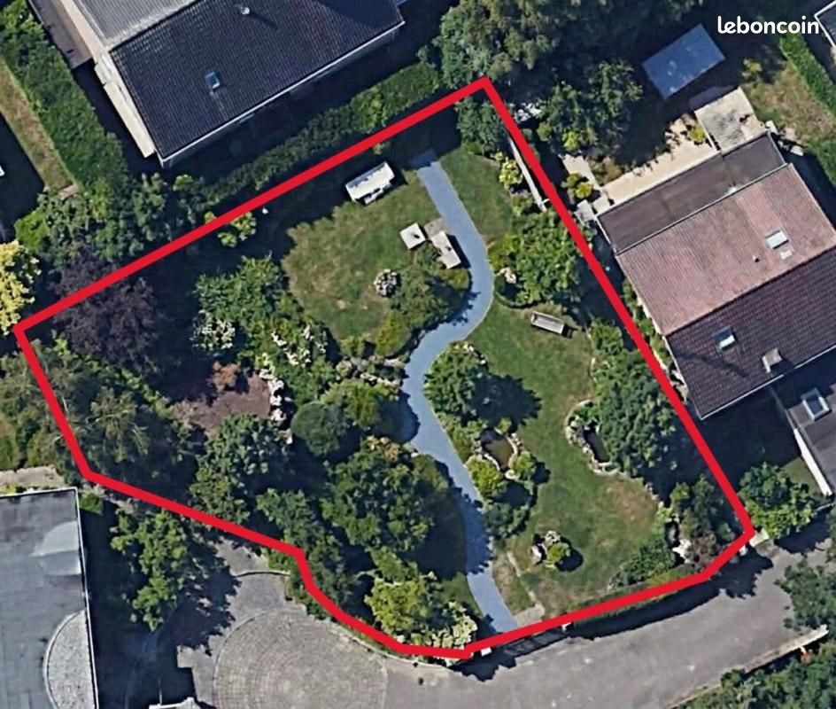 Terrain 326 m² · à Versailles · 770 000 €