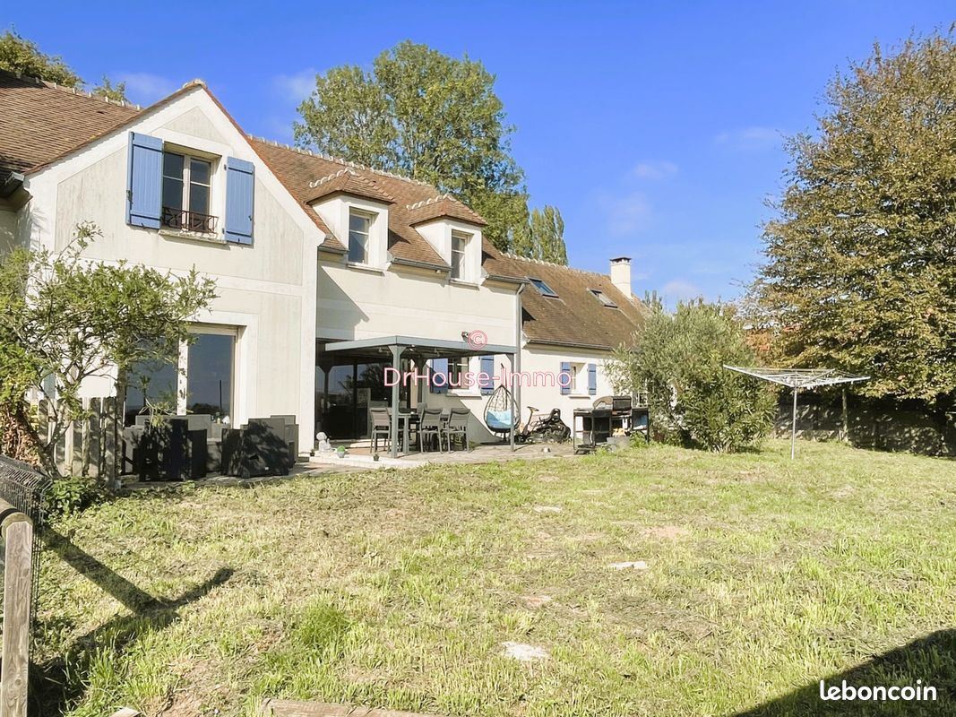 Maison 7 pièces 245 m² · à Lainville-en-Vexin · 245 m² · 478 000 €