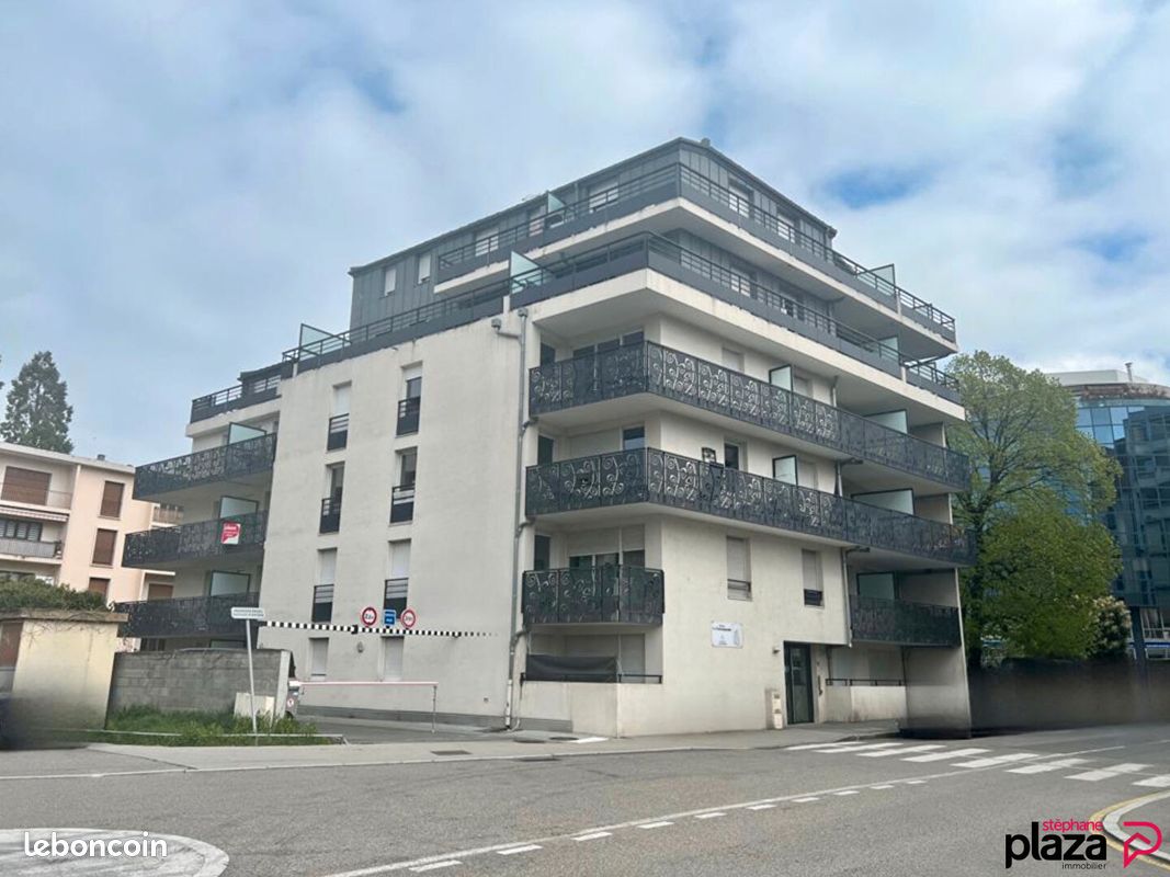 Appartement 2 pièces 44 m² · à Annemasse · 44 m² · 1 290 €