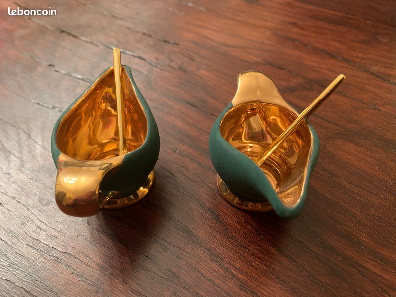 Salière et poivrier en porcelaine Limoges turquoise et or fin (image 4)