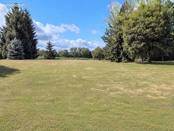 Terrain 800 m² Saint Julien Sur Veyle