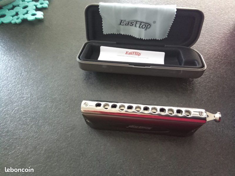 Harmonica (image 2)