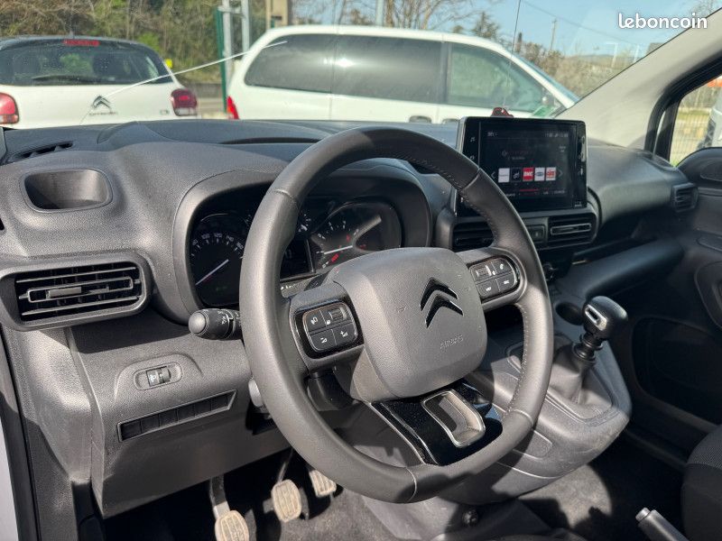 Citroen BERLINGO 110CH S&S PACK PREMIUM CONNECT PX 10400 HT (image 5)