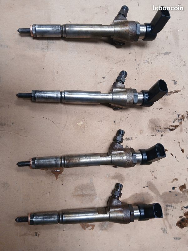 Injecteur Renault dci 1.5 106 CV (image 1)