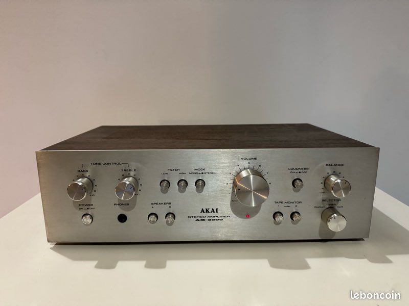 Plaque arrière Ampli Akai AM-2200 - TBE