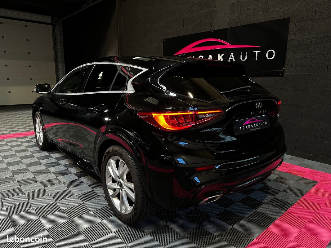 INFINITI Q30 2.2d 170 7DCT Premium Tech - SUPERBE ETAT - SIEGE CHAUFFANT (image 3)