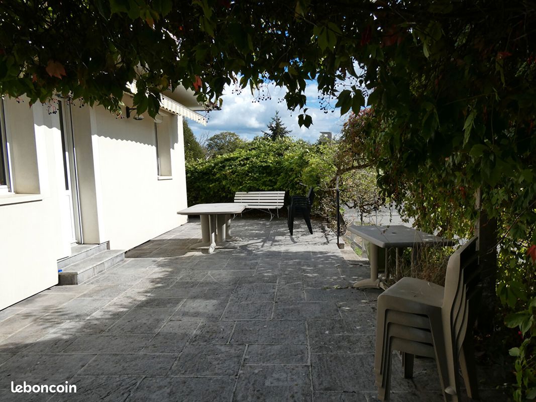 Maison 6 pièces 126 m² · à Aron · 126 m² · 247 000 €
