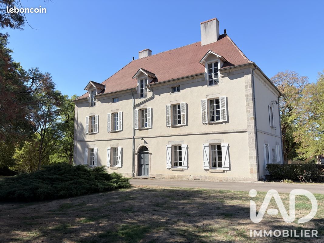 Maison 12 pièces 336 m² · à Parsac · 336 m² · 580 000 €